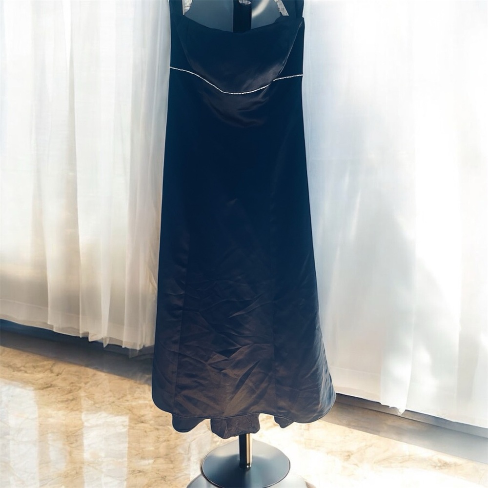 Elegant Black Evening Dress